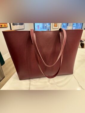 Leatherology Belmont Structured Tote in Oxblood/Burgundy